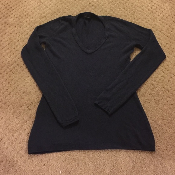 New York & company sweater