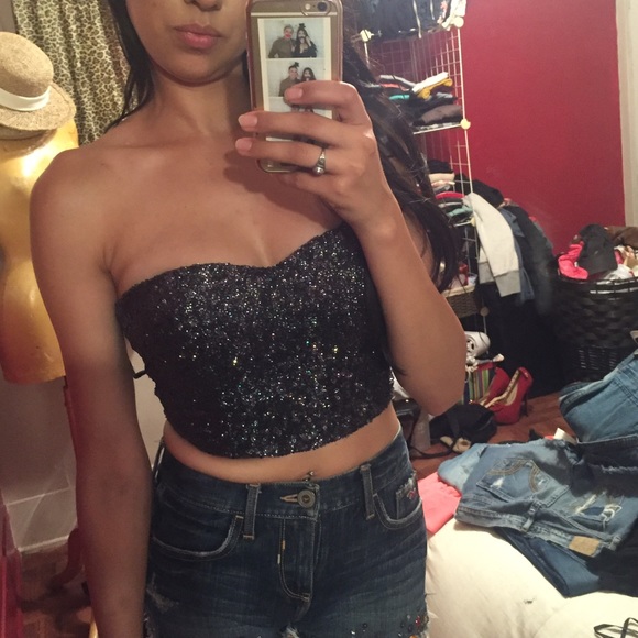 Beautiful strapless top