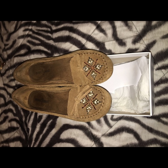 Beaded Minnetonka Moccasin Flats