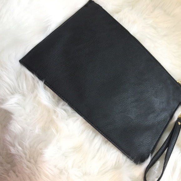 🐾 New🐾 Apt 9 wristlet - Picture 5 of 6