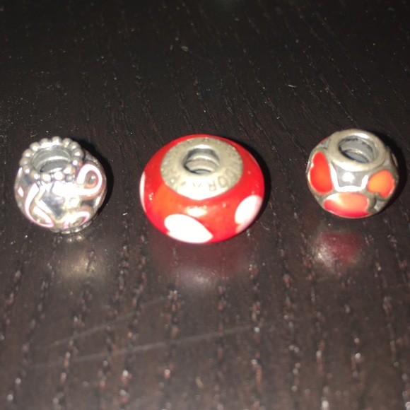 Sold ! Set of 3 authentic Pandora charms - Picture 1 of 4