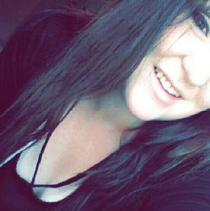 Meet your Posher, Cassie