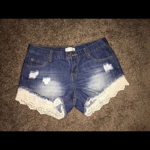 Crochet detail jean shorts