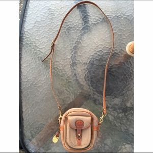 Dooney & Bourke Purse | Make me an offer (: