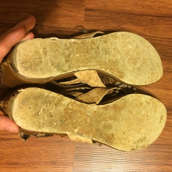 Sandals - Picture 2 of 2