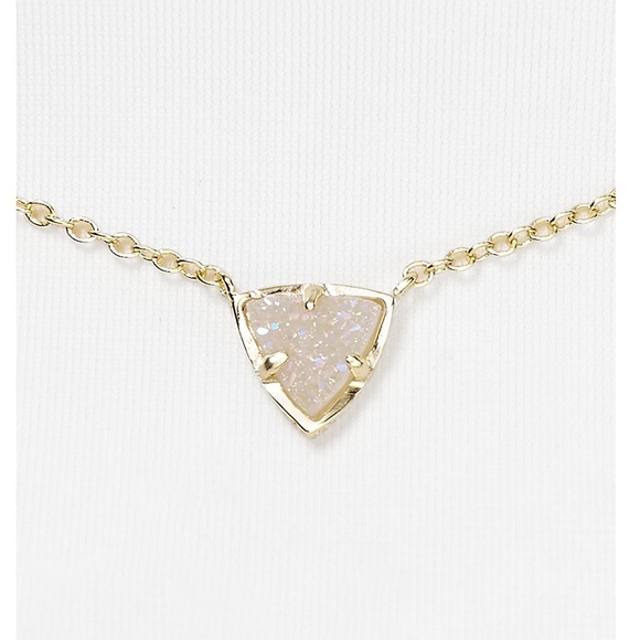 Kendra Scott Perry Necklace