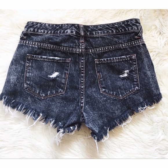 Mossimo High Rise Shorts - Picture 2 of 4