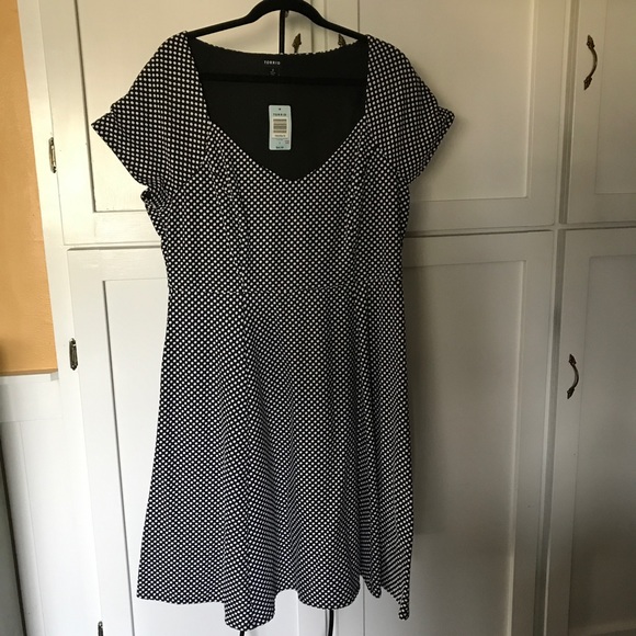 torrid Dresses & Skirts - SOLD.   Stunning vintage inspired polka dot dress!