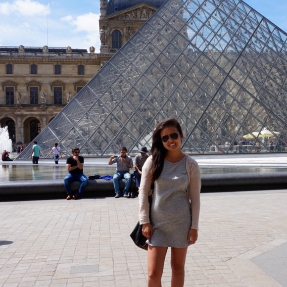 Meet your Posher, Elyssa - Picture 1 of 1