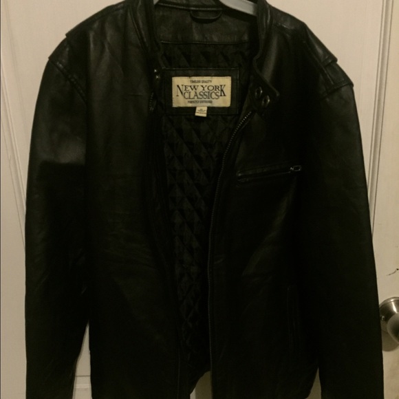 Leather jacket. - Picture 2 of 4