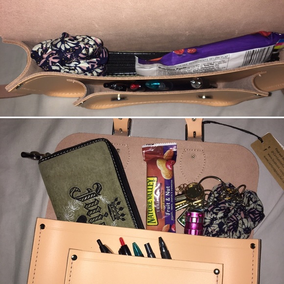 **SOLD** CAMBRIDGE SATCHEL COMPANY 11" Classic Satchel - Picture 4 of 4