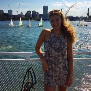 Meet your Posher, Brooke