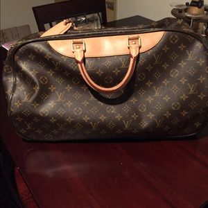 Louis Vuitton monogram Eole 50