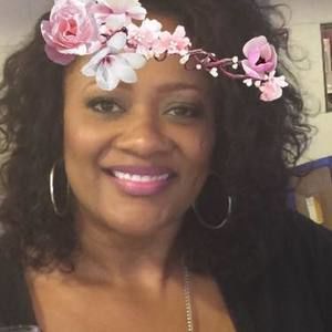 Meet your Posher, Monique