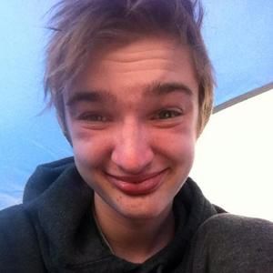 Meet your Posher, Tyler