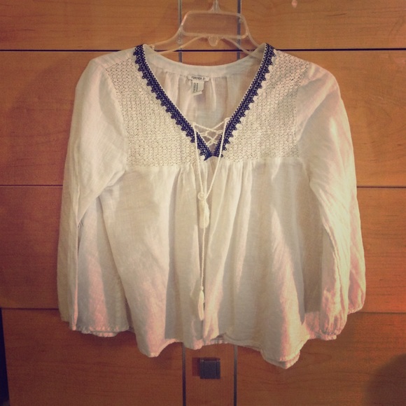 White Flowing Top