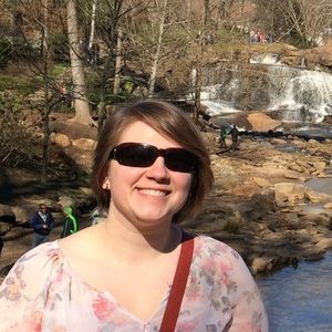 Meet your Posher, Emily