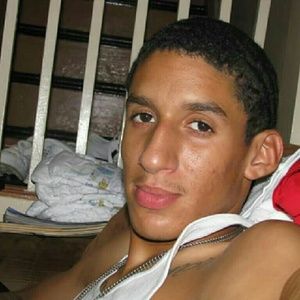 Meet your Posher, Flora