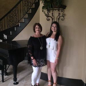 Meet your Posher, Becky