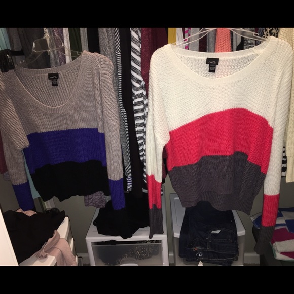 Rue21 Sweaters - Rue 21 XL high low chunky sweaters