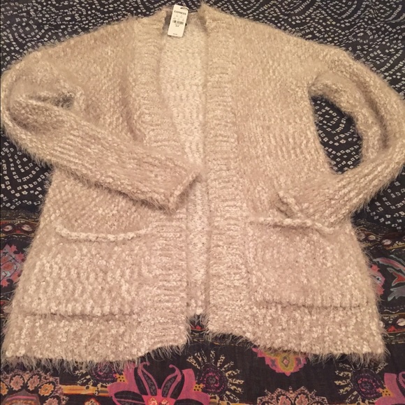 Express creme cardigan