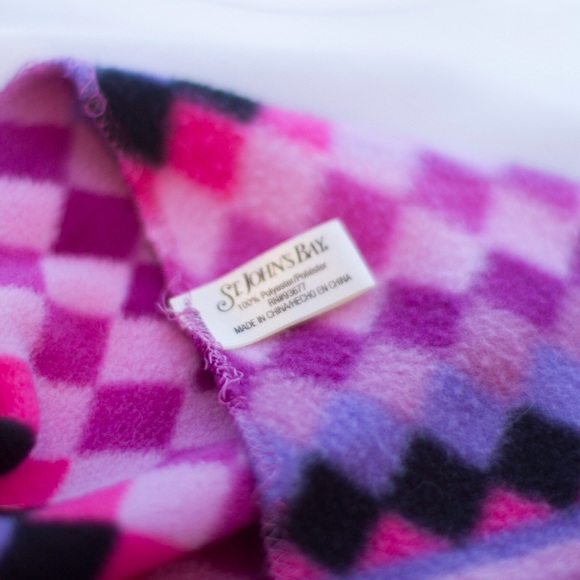 St. John's Bay Kid's Beanie/Scarf Set - Picture 4 of 5