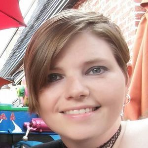 Meet your Posher, Carrie