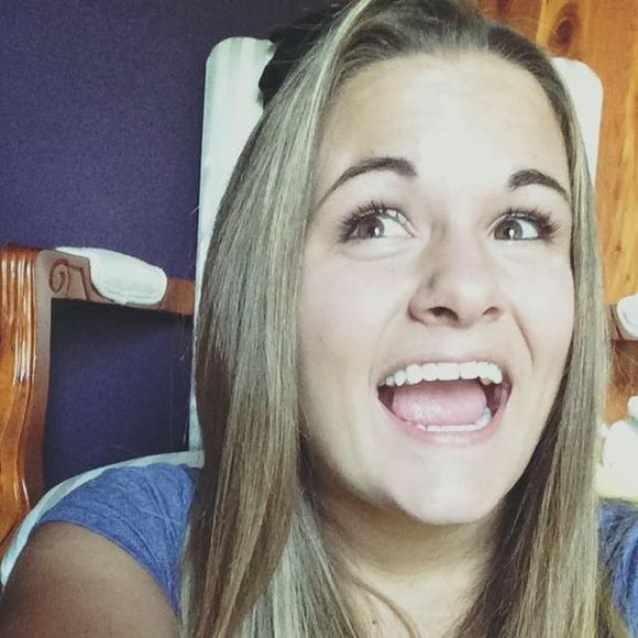 Meet your Posher, Alexandria