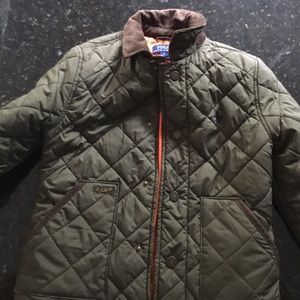 Jacket used in good condition size 5T