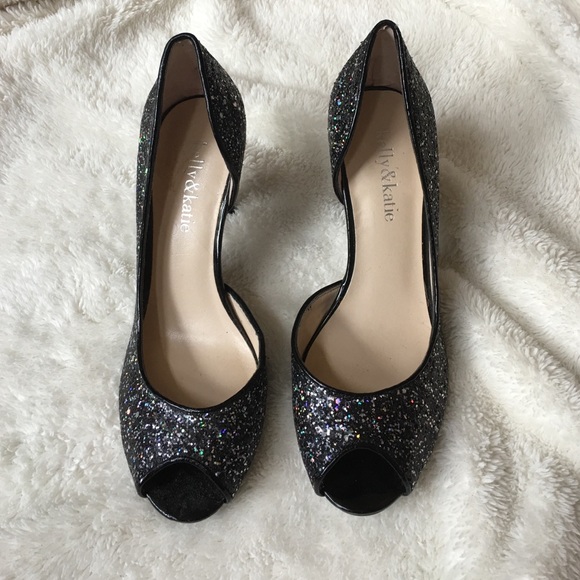 Kelly and Katie. Open box, never worn. - Picture 2 of 3