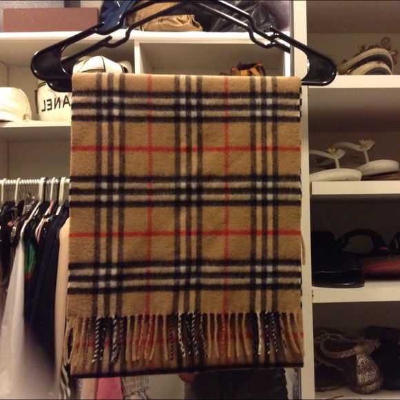 Burberry Accessories - Burberry scarf