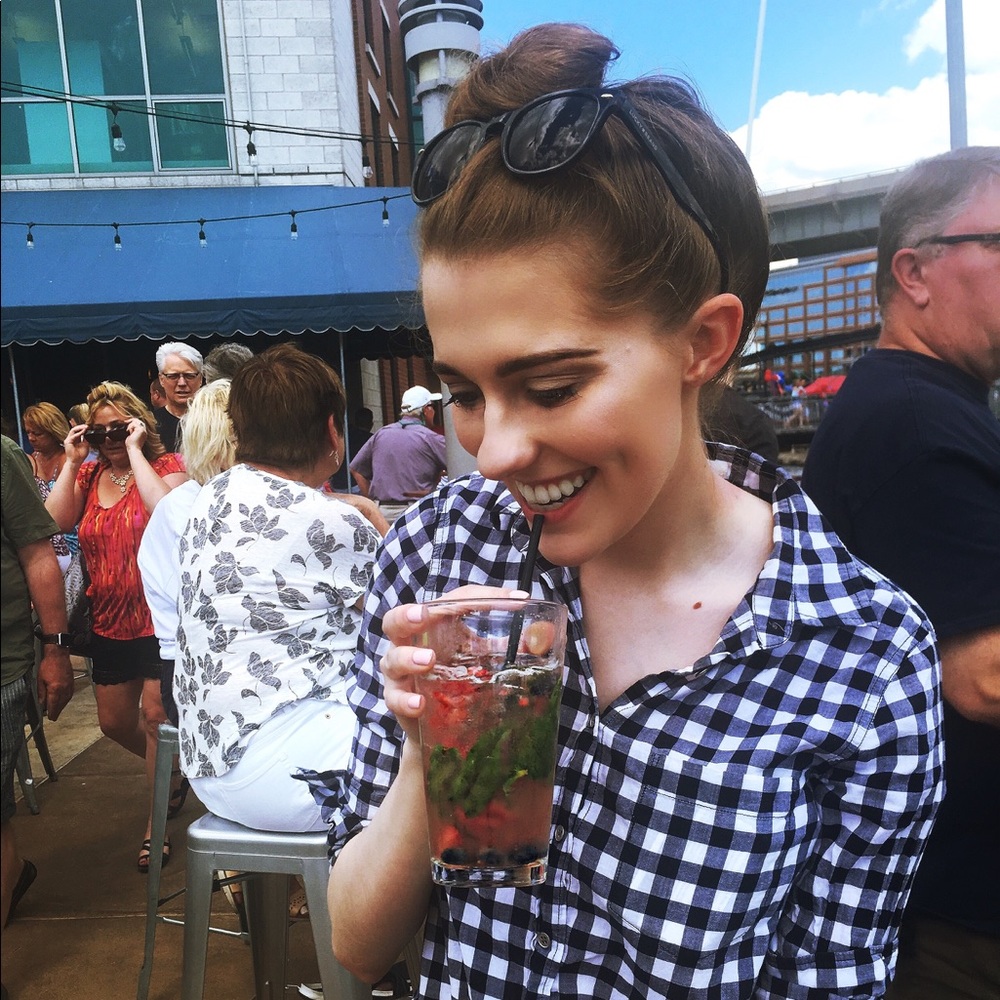 Meet your Posher, Briana