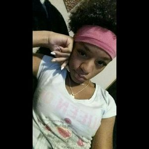 Meet your Posher, Carrie