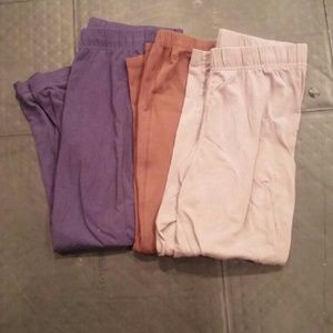 Bundle of three leggings