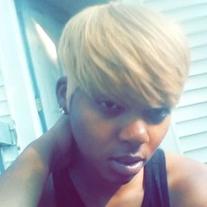 Meet your Posher, Destanie