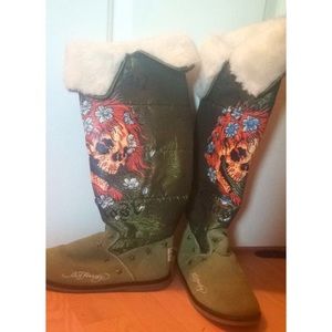 NEVER BEEN WORN tall Ed Hardy boots