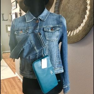 Coach Atlantic wristlet F65555 Teal