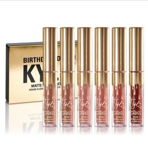 Kylie mini matte lipstick