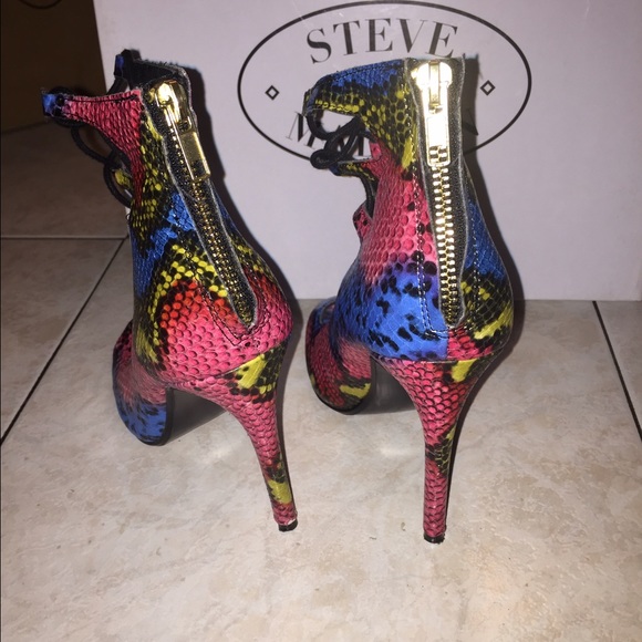 Lightly Worn, Steve Madden Multi Color Heel 6.5 - image 4
