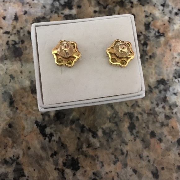 14K real yellow diamond screw back earrings - Picture 4 of 4