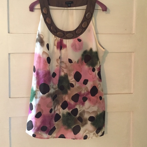 Fun summer top ☀️