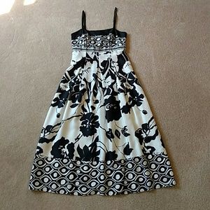 White House Black Market 3/4 length Dress