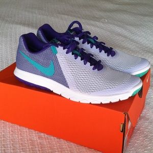 Nike Flex Experience Run 5