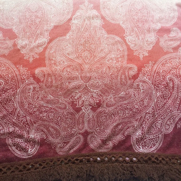 NWT Ombré Fringe Asymmetric Hem Sweater - Picture 2 of 3