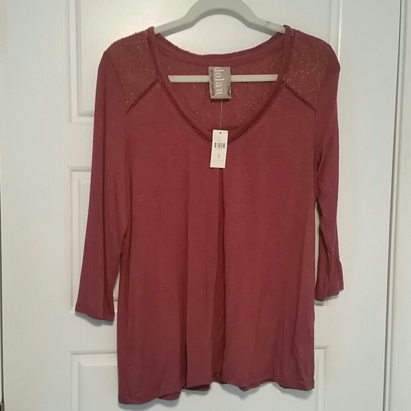 Flowy rose color shirt
