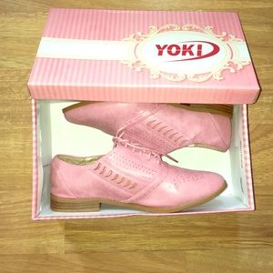 ! Comfortable Pink Shoes! Worn about 2-3 times!