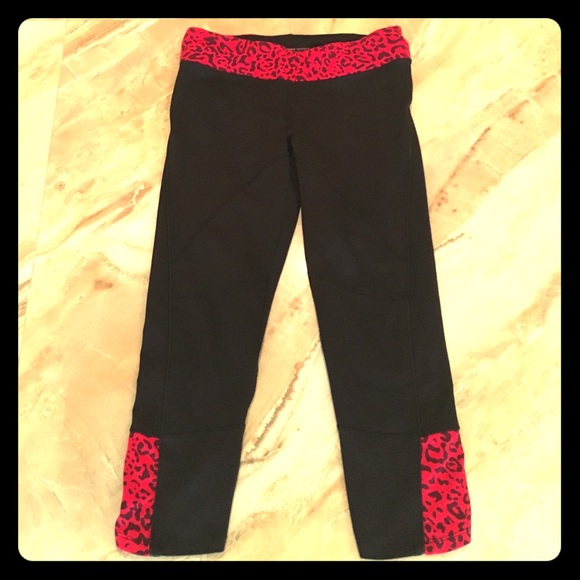 Bebe sport Capri leggings size small