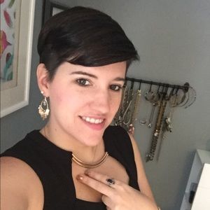 Meet your Posher, Shana