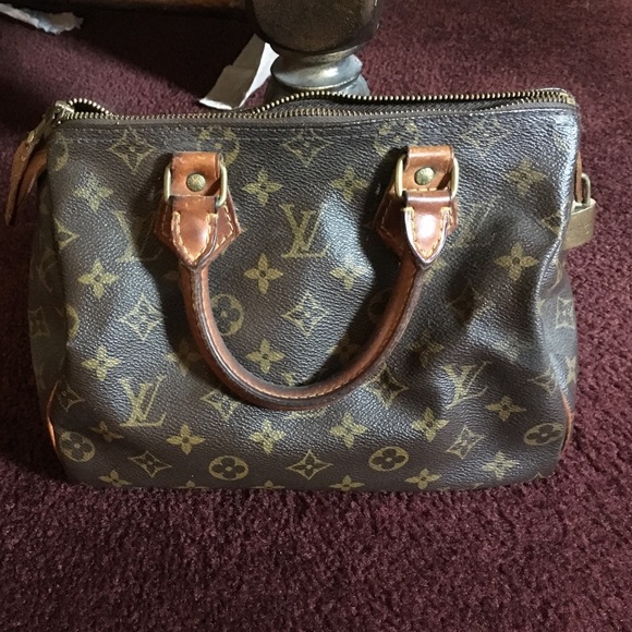 Lv bag.