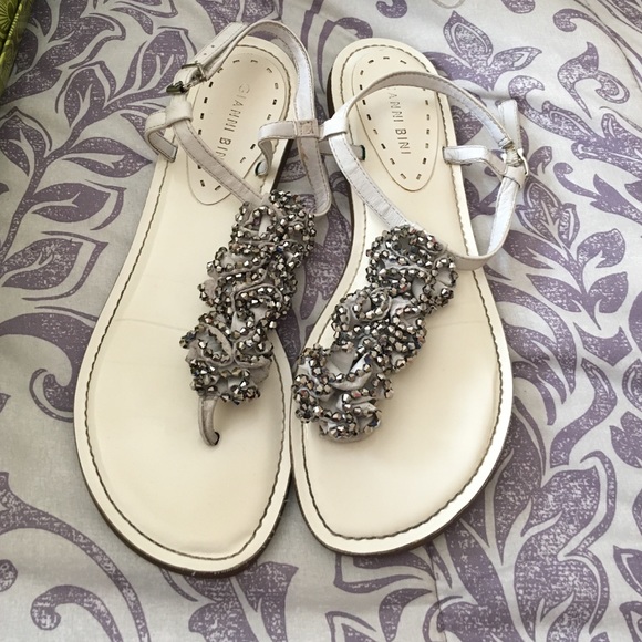 Gianni Bini sandals